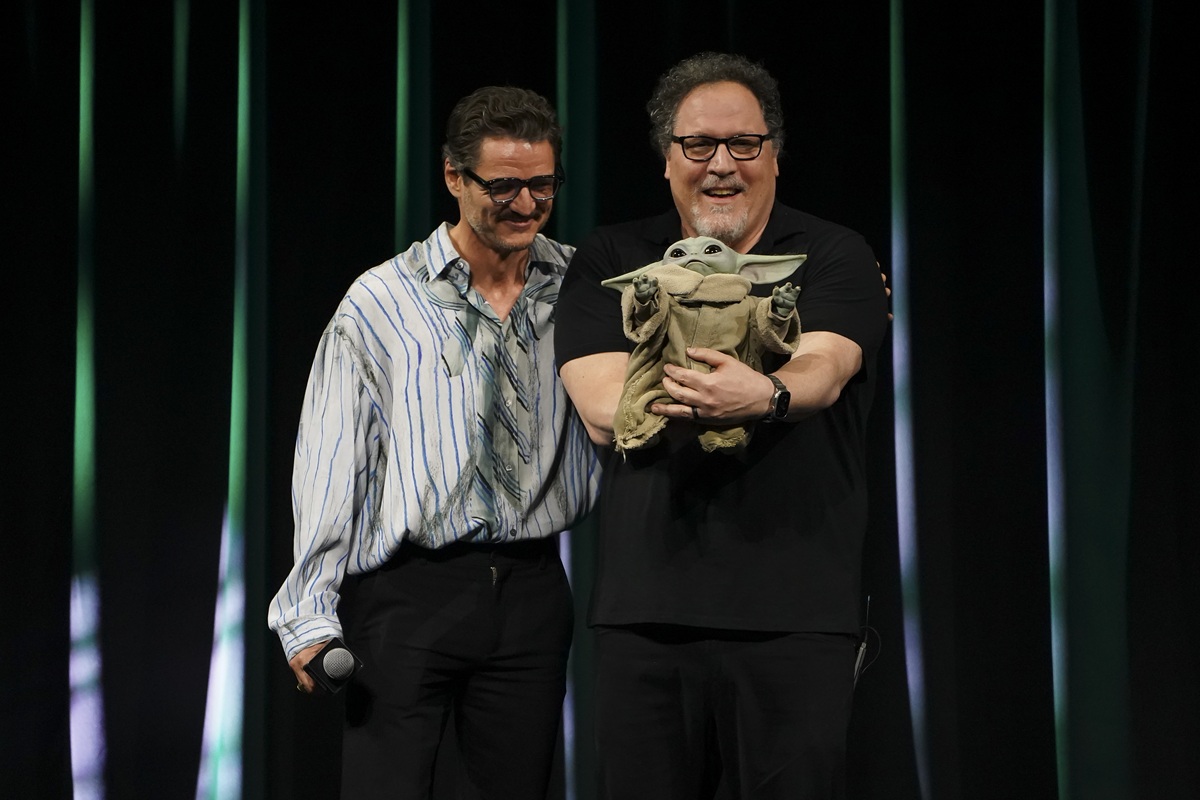 ペドロ・パスカルとグローグーが「スター・ウォーズ セレブレーション ジャパン」にサプライズ登場！  『スター・ウォーズ／マンダロリアン・アンド・グローグー』、2026年5月に日米同時公開決定
